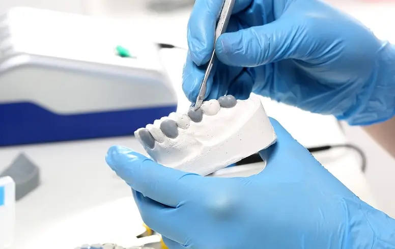 Denture Repairs & Relines